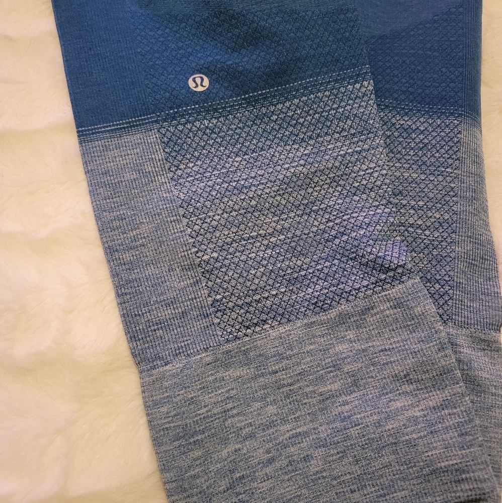 Lululemon Ebb to Street Crops 21"